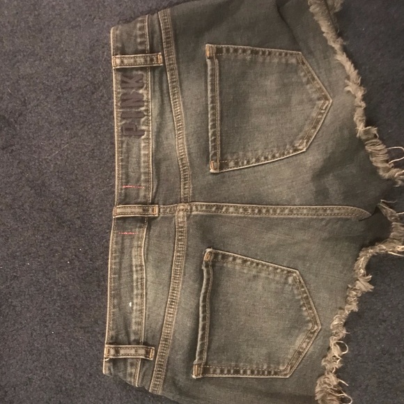 Pink jean shorts - Picture 2 of 3